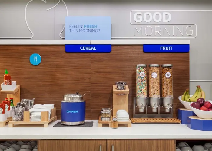 Holiday Inn Express Hotel & Suites Everett By Ihg